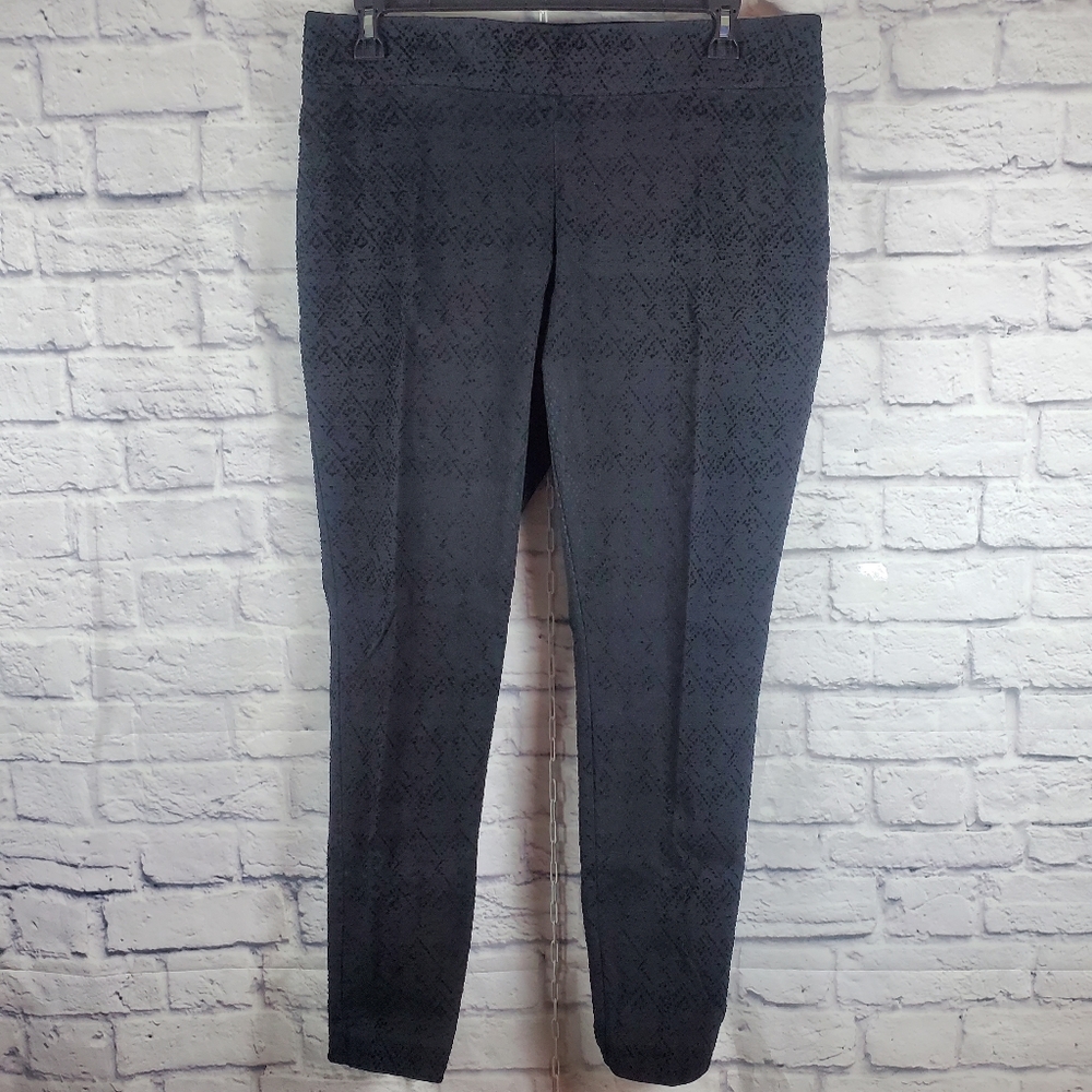 Apt. 9 Pull On Mid Rise Flocked Skinny Pants, 16, Black